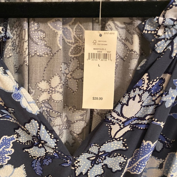 Gap Factory Relaxed Print Splitneck Top - Picture 6 of 7